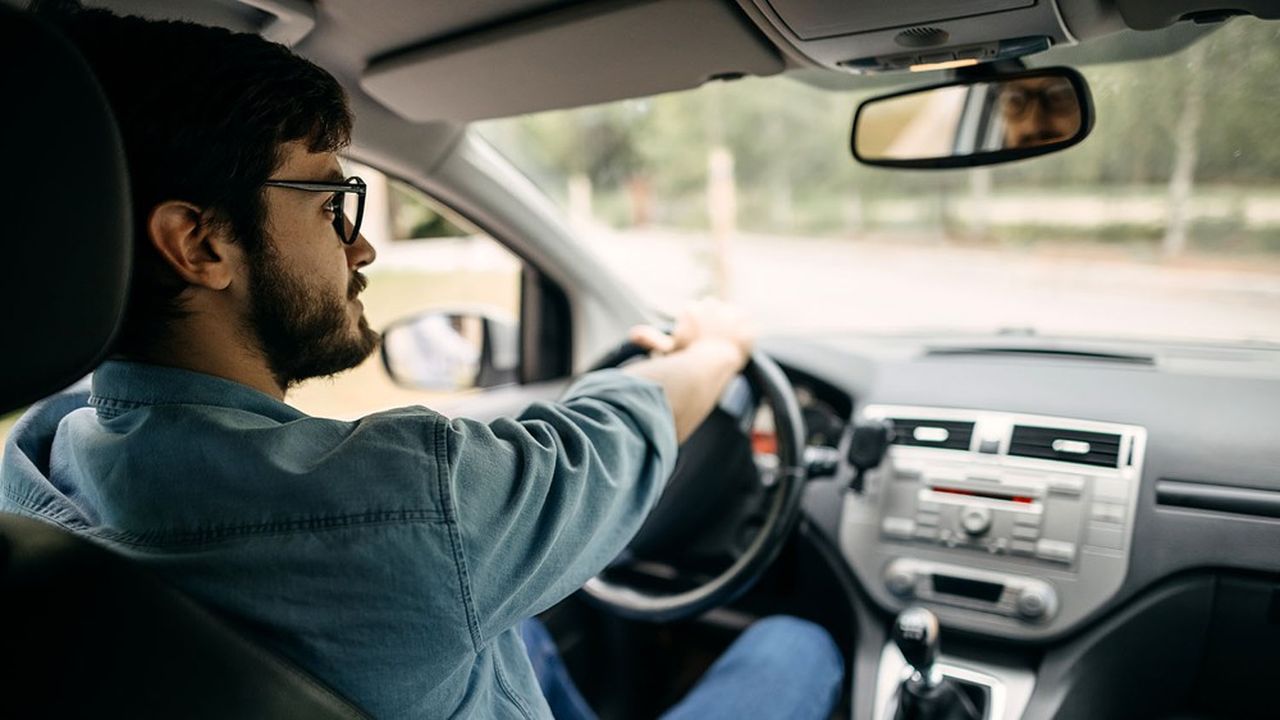 Voitures de fonction : pourquoi l'électrique peine à séduire les cadres