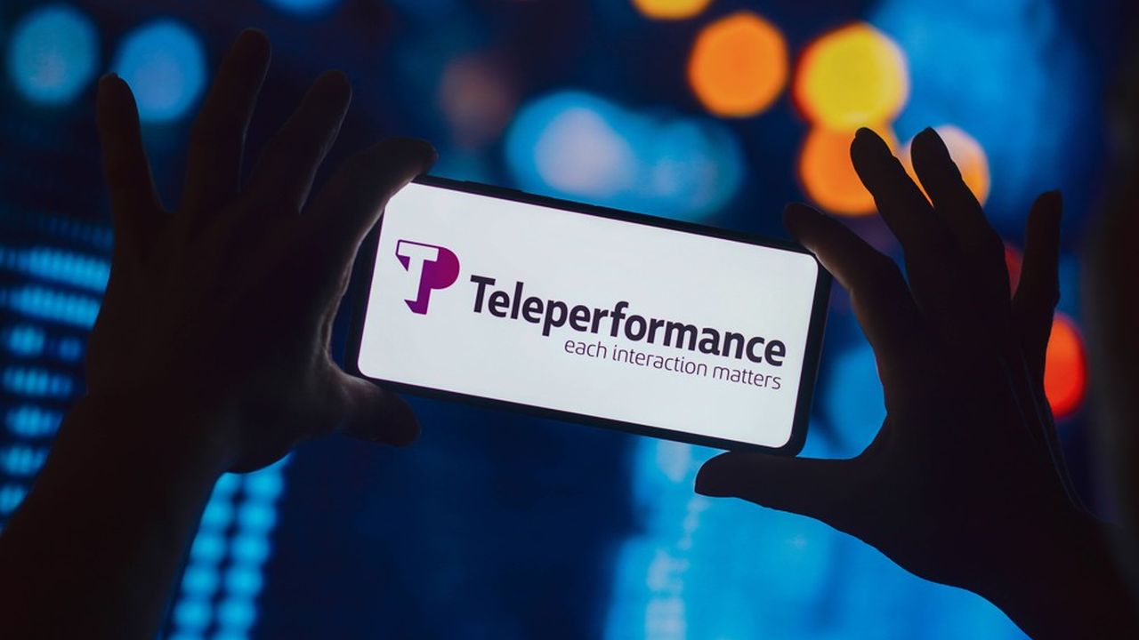 Le géant des centres d'appels Teleperformance veut sabrer dans ses effectifs en France